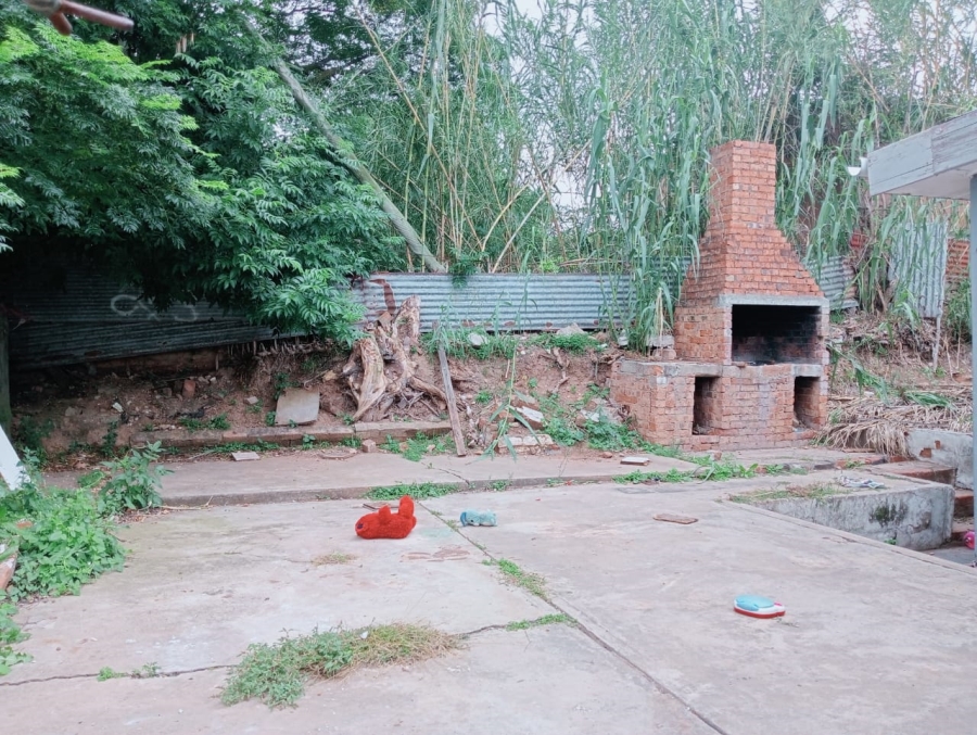 2 Bedroom Property for Sale in College Hill Eastern Cape